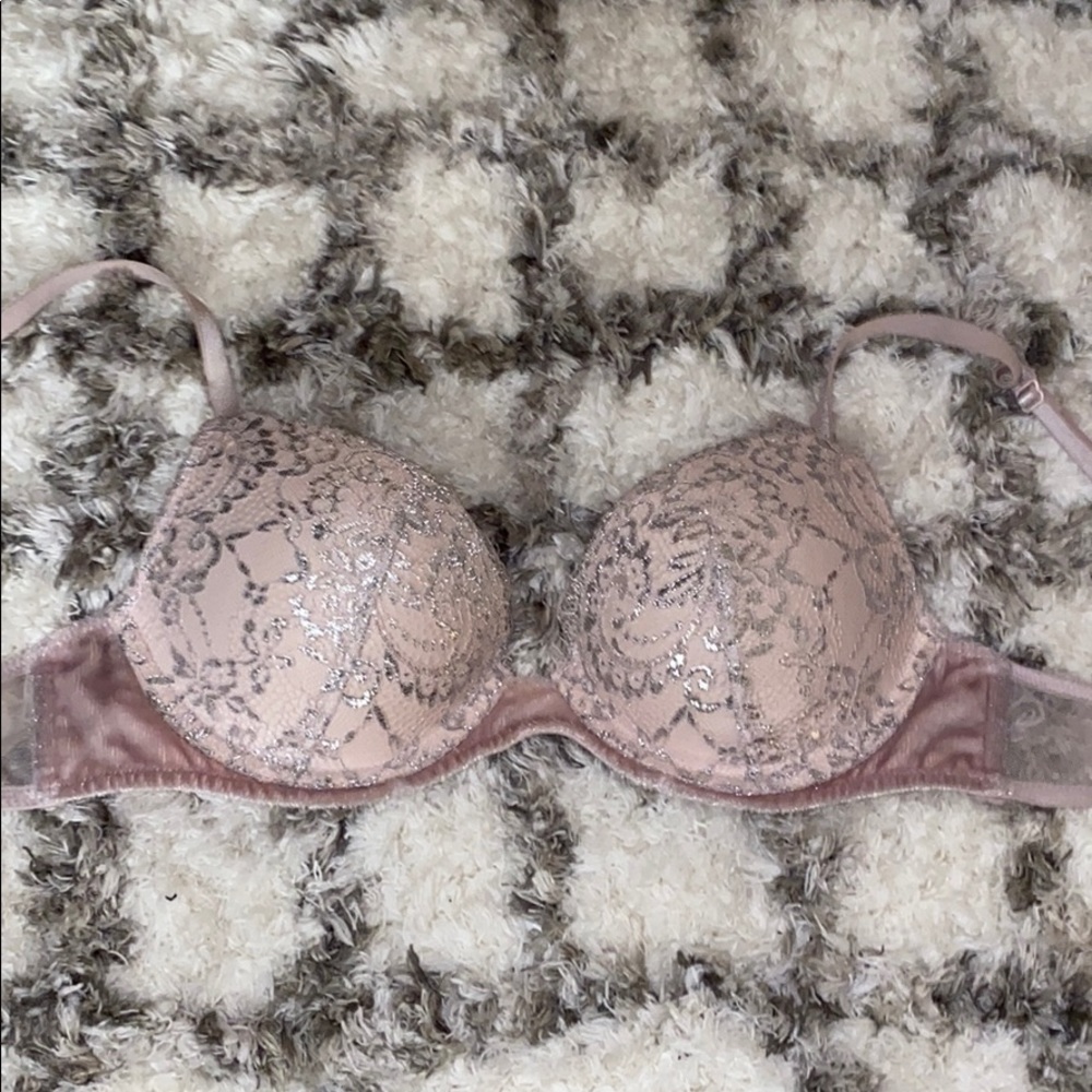 Victoria’s Secret Sexy Pink Sparkle Bra